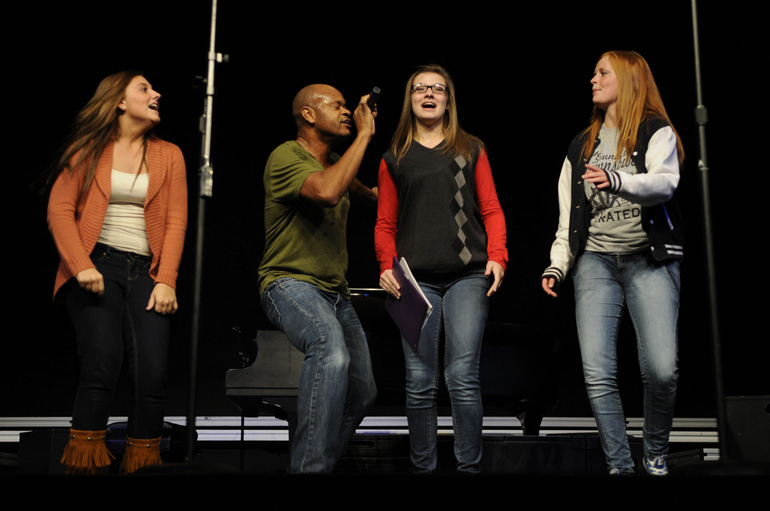 Blessid Union of Souls vocalist Eliot Sloan sings with Brownsburg High School students during the Hear to Heal concert at the Brownsburg High School Auditorium, Friday, Nov. 2, 2012. (Alex Farris | For The Star)